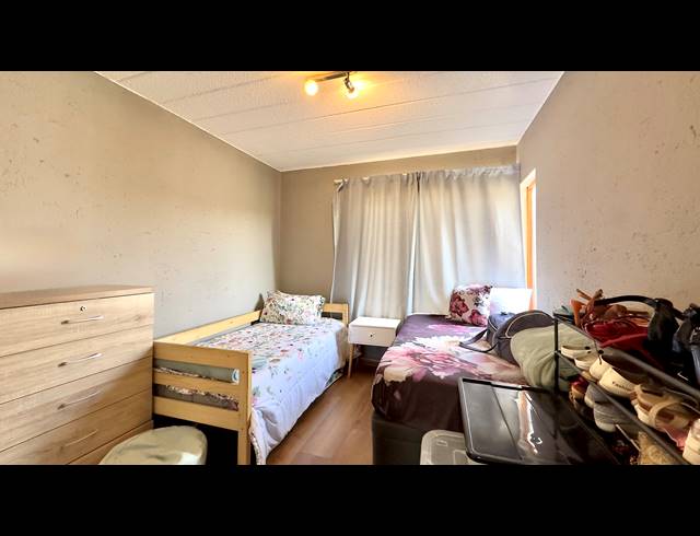 2 BEDROOM APARTMENT TO LET IN CRAIGHALL PARK